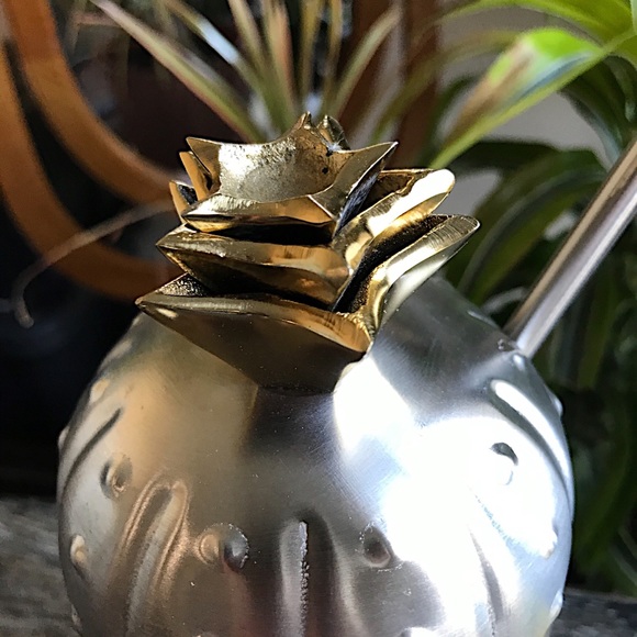 🌵 🍍24 oz Stainless/gold tone cactus tumbler - Picture 11 of 13